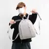 Nueva bolsa de hombro multiusos moda versátil gran capacidad bolsa de hombro mochila simple viaje ligera bolsa escolar al por mayor