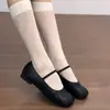 Sapatos rasos pretos populares estilo retrô com bico redondo para mulheres, novo estilo verão 2026, versáteis com saias, sapatos Mary Jane