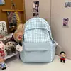 Mochila Escolar para Meninas do Ensino Fundamental, Design Xadrez Fresco e Simples, Mochila Versátil, Novo Modelo 2026, Alto Valor Estético, Mochila para Alunos do Ensino Médio