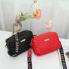 Bolsa bordada câmera 2023girl bags para cross-border Bolsa feminina atacado casual pequena bolsa quadrada all-match bolsa de ombro
