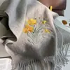 Novo Cachecol de Lã Bordado para Mulheres no Outono e Inverno Cachecol de Caxemira Vermelho Estilo Chinês Presente de Aniversário para a Mãe para Idosos