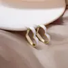 Aretes Dorados Estilo Coreano Estilo Ins para Mujer, Aretes Geométricos de Corazón y Perla, Aretes Versátiles Elegantes para Mujer, Venta al por Mayor de Fabricantes