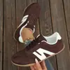 Ajuda mocassins de dirigir estilo coreano confortáveis slip-ons modernos sola fina pessoa preguiçosa para dirigir bico redondo leve casual baixo
