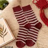 Meias de Cano Médio Outono e Inverno para Mulheres, Cor Sólida, Engrossadas, Quentes, Meias Largas, Meias de Pelo de Coelho, Vermelho Angorá, Modernas, Direto do Fabricante
