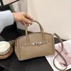Bolsa Versátil de Moda Nueva Primavera 2026 con Diseño de Nicho, Bolso de Mano con Acabado de Alta Gama, Bolso Cruzado de Hombro Único