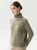 Suéter de cachemira de color liso con cuello alto estilo perezoso para mujer, con un cuello abierto abotonado en diagonal, diseño de punto de ochos y versátil como capa base