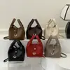 Bolsa de Axila Retrô Simples de Grande Capacidade para o Dia a Dia, Bolsa de Ombro Versátil em Couro Macio, Nova Bolsa Saco de Moda de Alta Qualidade