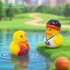 Micro-Paisagem Criativa Basquete Pato Pequeno Boneco Fofo Grânulos Casa de Bonecas DIY Acessórios Decorativos Painel do Carro Desktop Pequenos Ornamentos