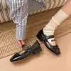 Zapatos Mary Jane de suela blanda estilo francés para mujer, nuevo modelo de verano 2026, adecuados para faldas, zapatos planos cuadrados poco profundos de piel