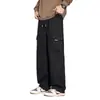 Calça de trabalho masculina de algodão estilo americano para o outono, apresentando um design retrô, minimalista e sofisticado com múltiplos bolsos e corte reto para um visual casual.