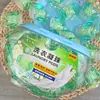Caja de 50 Unidades de Perlas de Detergente para Ropa de Cinco Cámaras, Personalizadas para Fragancia Duradera, Suavizado y Eliminación de Manchas, Fabricante Mayorista de Perlas de Lavado Cinco en Uno