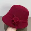 Gorro de lana para mujer, versátil y favorecedor, gorro cálido de otoño e invierno para damas, moderno, de copa redonda, simple, floral, estilo ecuestre