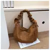 Nova Bolsa de Ombro Plissada Estilo Coreano Ins de Alta Qualidade para Mulheres, Leve para Compras e Viagem, Grande Capacidade