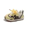 Sapatos de caminhada para bebês meninos, primavera e outono 2026, com sola macia, antiderrapantes, sapatos funcionais para meninas.