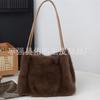 Bolso de mano de estilo coreano para otoño e invierno, nuevo, de imitación de visón, de felpa, elegante, para mujer, de gran capacidad
