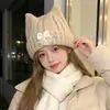 Gorro de punto suelto de alta calidad coreano con orejas de gato, clip en, con cordones de colores y adornos de perlas, un gorro cálido y protector de orejas para mujer en otoño e invierno