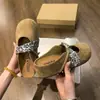 Meias-pantufas Fechadas de Couro Macio com Elevação para Mulheres, Novo Estilo Birkenstock Verão 2026, Tamancos Slip-On Super Populares, Versão Coreana