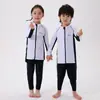 Traje de baño de dos piezas para niños Bañador de bebé Traje para baño en aguas termales Traje de buceo de playa para niños Grandes