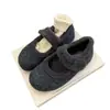 Zapatos de Moda Franceses Mary Jane de Piel para Mujer 2026 Invierno Nuevo Estilo Ropa de Exterior Calidez con Felpa Oculta Tacón Boca Baja Zapatos de Algodón