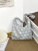 Bolso Bandolera Simple Estilo Coreano de Estrella Nuevo de Principios de Primavera, Bolso Negro y Blanco de Gran Capacidad para Debajo del Brazo, Bolso de Hombro Casual Rayado Versátil