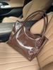 Bolso Tote de Piel Suave con Diseño de Corazón de Nicho Gran Capacidad 2026 Nueva Moda Coreana Bolso de Mano Estilo Oscuro Bolso de Hombro
