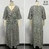 Otoño Nuevo Más Vendido Europeo y Americano Transfronterizo Comercio Exterior Ropa de Mujer Marca Independiente Estampado de Leopardo Cuello en V Ceñido a la Cintura Holgado Vestido Largo