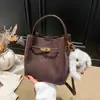 Bolso de Mano de Comercio Exterior Bolso Cubo para Mujer Moda Nueva Otoño e Invierno Bolso de Hombro para Viajes de Negocios Bolso Cruzado Retro de Alta Gama