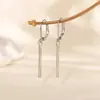 Brincos longos com fivela de uma palavra, brincos geométricos de barra vertical de celebridades da internet simples de Dongdaemun, brincos retangulares da moda feminina
