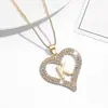 Colar Versátil de Coração com Letra Estilo Luxo Leve para Mulheres, Presente da Moda de Nicho para o Dia dos Namorados Chinês para Namorada, Presente para Mãe