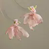 Brincos de Pétalas em Chiffon Rosa Floresta, Atmosfera Suave e Doce, Brincos de Flor, Brincos Estilo Férias de Verão na Praia