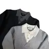 Suéter falso de duas peças cinza escuro com decote em V, unissex, outono/inverno, estilo casual e descontraído, base de malha, blusa interna com gola
