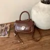 Bolsa Quadrada Pequena Casual Elegante e Única Inverno 2025 com Textura da Moda para Mulheres, Bolsa de Ombro e Transversal