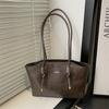 Bolsa de Trabalho Feminina 2024 Nova Outono e Inverno Moda Vintage Bolsa de Ombro Texturizada Casual Versátil Bolsa Tote