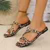 Zapatos Planos para Mujer 2025 Nuevo Verano Exportación Estampado de Leopardo Hebilla de Una Línea Moda Sexy Transpirables Simples Sandalias de Punta Cuadrada