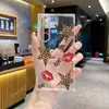 Capa de Celular Estilo Lábio Vermelho com Estampa de Leopardo e Estrela AliExpress para Samsung S24 Ultra, Capa Protetora Transparente de Cobertura Total Estilo Doce e Cool S25