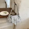 Bolso de Axila Versátil de Gama Alta Estilo Francés para Mujer 2026 Nuevo Bolso de Hombro Moda Retro con Textura para Viajes Diarios y Uso Cruzado