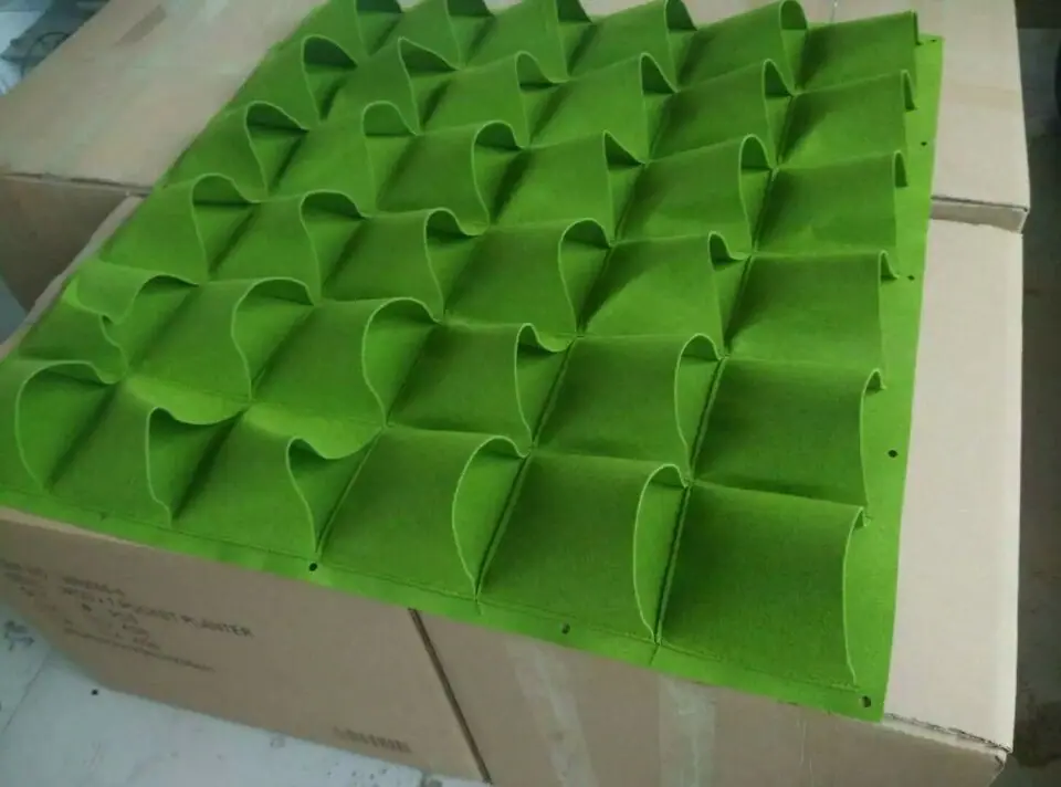 18C35D854B22FF2C3B8FFA4CA6320C