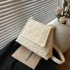 Bolsa Transversal Acolchoada Bordada Casual para Mulheres 2025 Nova Outono e Inverno Simples Elegante Grande Capacidade Bolsas de Ombro Transversais para o Dia a Dia