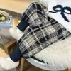 Pantalones de cuadros para niña con forro polar 2026 Nuevo estilo Moda infantil Elegantes para niña Pantalones casuales engrosados Estilo Otoño/Invierno