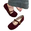 Sapatos Peludos Estilo Fada para Mulheres Inverno 2026 Sapatos Mary Jane Elegantes com Forro de Lã Sapatos de Algodão Macios e Antiderrapantes para Gestantes Usarem com Saias