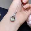 Colgante de Cristal Verde Natural Cristal Limpio Color Fuego Piedra Suelta Super Fuerte Especificaciones 9*11mm Plata S925 Engastado a Mano