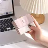 2026 Versão Coreana Novo Estilo Estampada Fresca e Simples Dobrável 70% de Desconto Clipe de Ferro Carteira Curta Multifuncional Nicho Carteira Feminina
