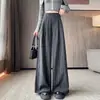 Elegante traje de rayas con pantalones de pierna ancha para mujer, nuevo estilo otoño 2026, adelgazante, versátil, de cintura alta, con caída, pantalones de largo hasta el suelo