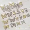 Celebridade da Internet Borboleta Oca Liga Joias para Nail Art Urso Diamante Luxo Leve Laço Cruz Coroa Acessórios Atacado