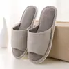 Chinelo de Casa Listrado de Algodão e Linho para Homens e Mulheres, Para o Ano Todo, Chinelos Antiderrapantes e Respiráveis no Atacado