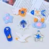 Serie Oceánica dibujos animados hechos a mano DIY accesorios de pegamento de crema, pequeños accesorios de resina, materiales decorativos, dijes para zapatos, hebillas para zapatos