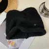 Gorro de Punto con Lentejuelas de Peluche Otoño e Invierno Nuevo Orejas de Gato Lindo Cálido Gorro Pullover Moda Color Sólido Gorro para el Frío Hace que la Cara Parezca Más Pequeña