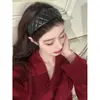 Faixa de Cabelo Redonda Simples de Couro Estilo Francês Retrô Moda Versátil Temperamento Faixa de Cabelo Nicho Personalidade de Alto Padrão Acessório de Cabelo para Mulheres