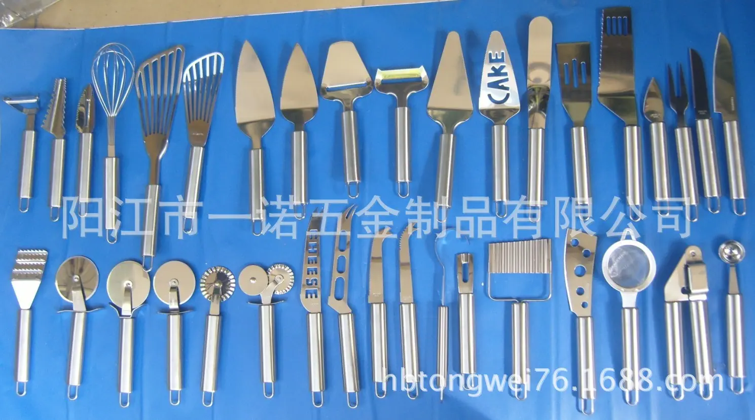 A-015PZ小厨具压蒜器开瓶器,果心抽打蛋器瓜刨水果刀比萨