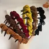 Faixa de Cabelo Ondulada de Veludo Atualizada para Mulheres, Faixa de Cabelo de Luxo Acessível Novo Estilo 2025 Grampo de Cabelo Fashionável Acessório de Cabeça para Uso Diário